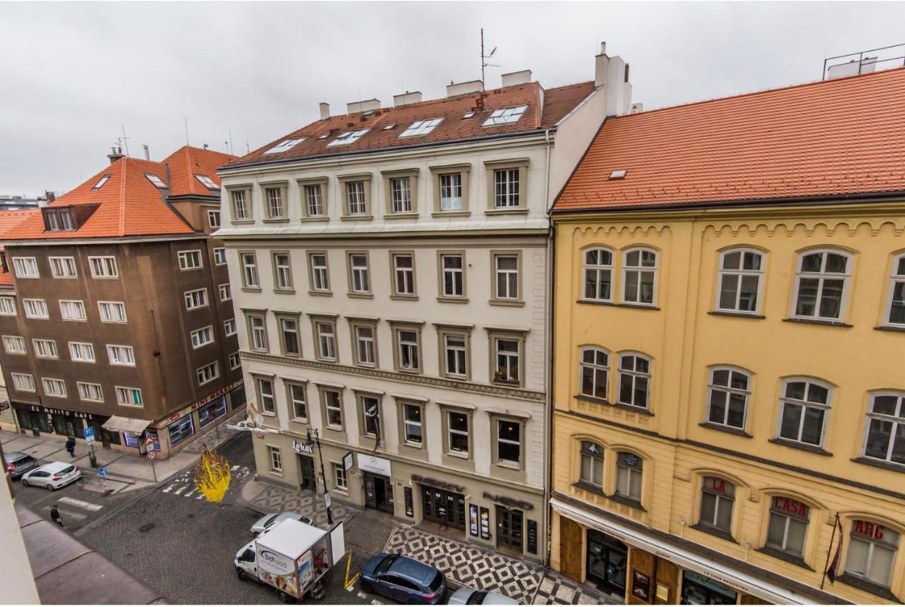 Cosy Flat In The Heart Of Prague Apartamento Exterior foto