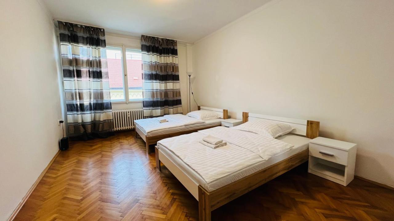 Cosy Flat In The Heart Of Prague Apartamento Exterior foto